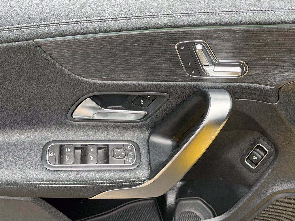 Used 2020 Mercedes-Benz CLA 250 image 29