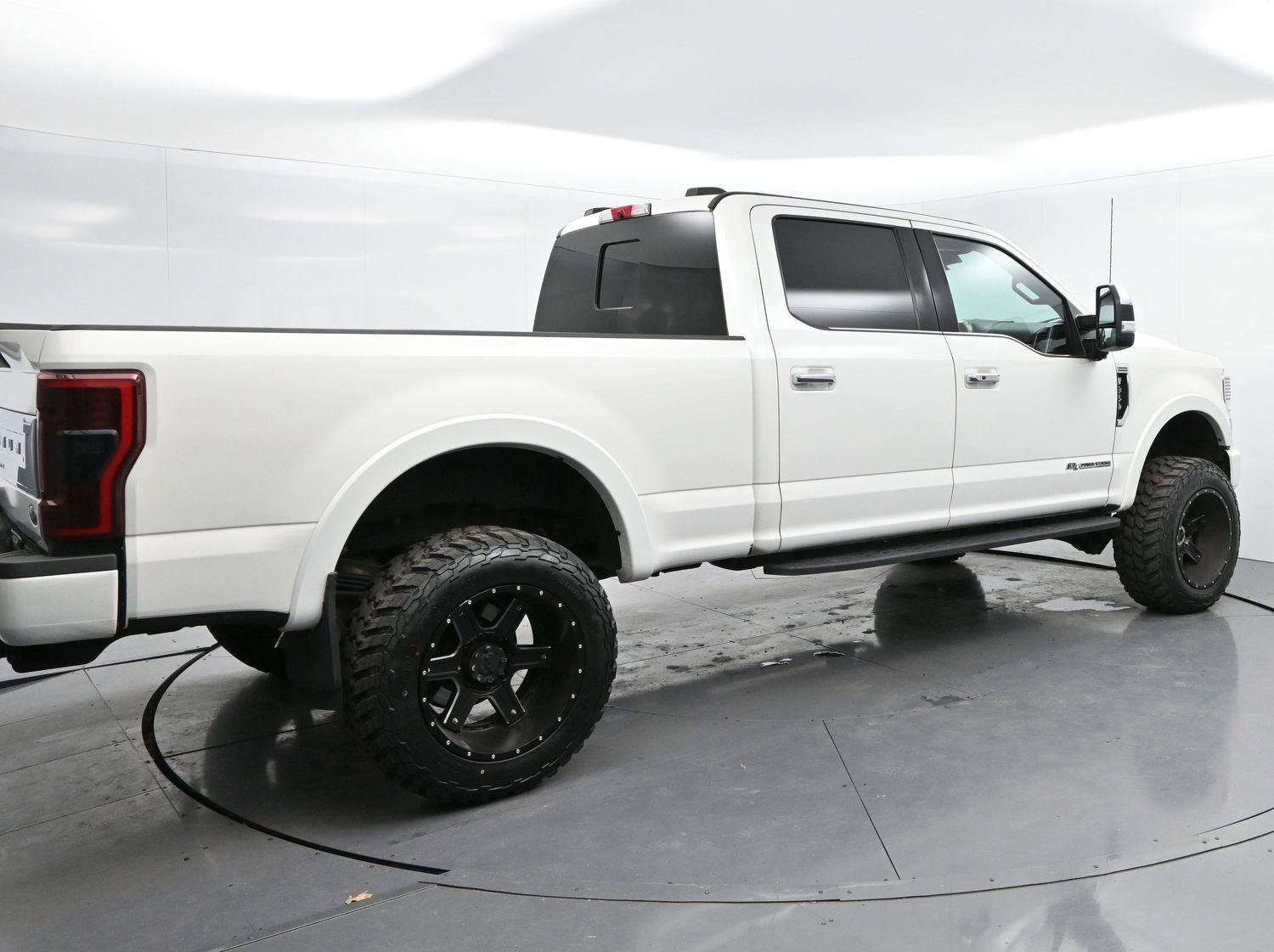 Used 2021 Ford F350 Platinum w/ Tremor Off-Road Package image 7
