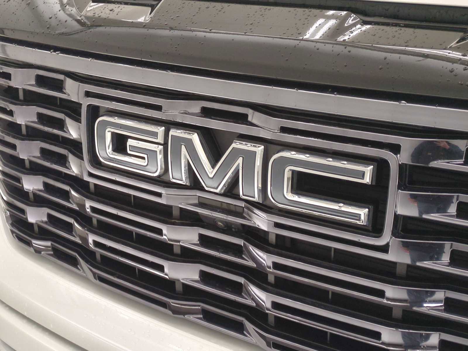 Used 2025 GMC Sierra 1500 Denali Ultimate AWD/4WD image 11