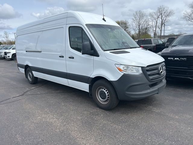 Used 2025 Mercedes-Benz Sprinter 2500 image 5