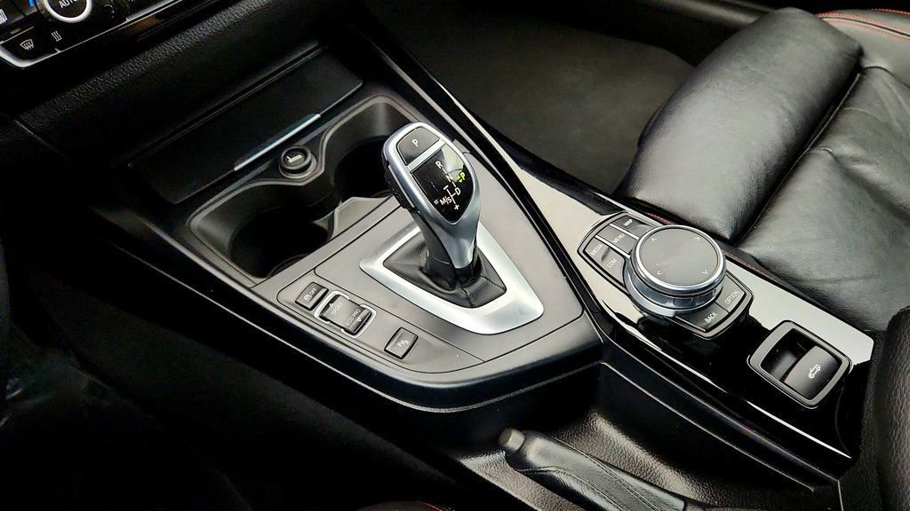 Used 2017 BMW 230i xDrive Convertible AWD/4WD image 18