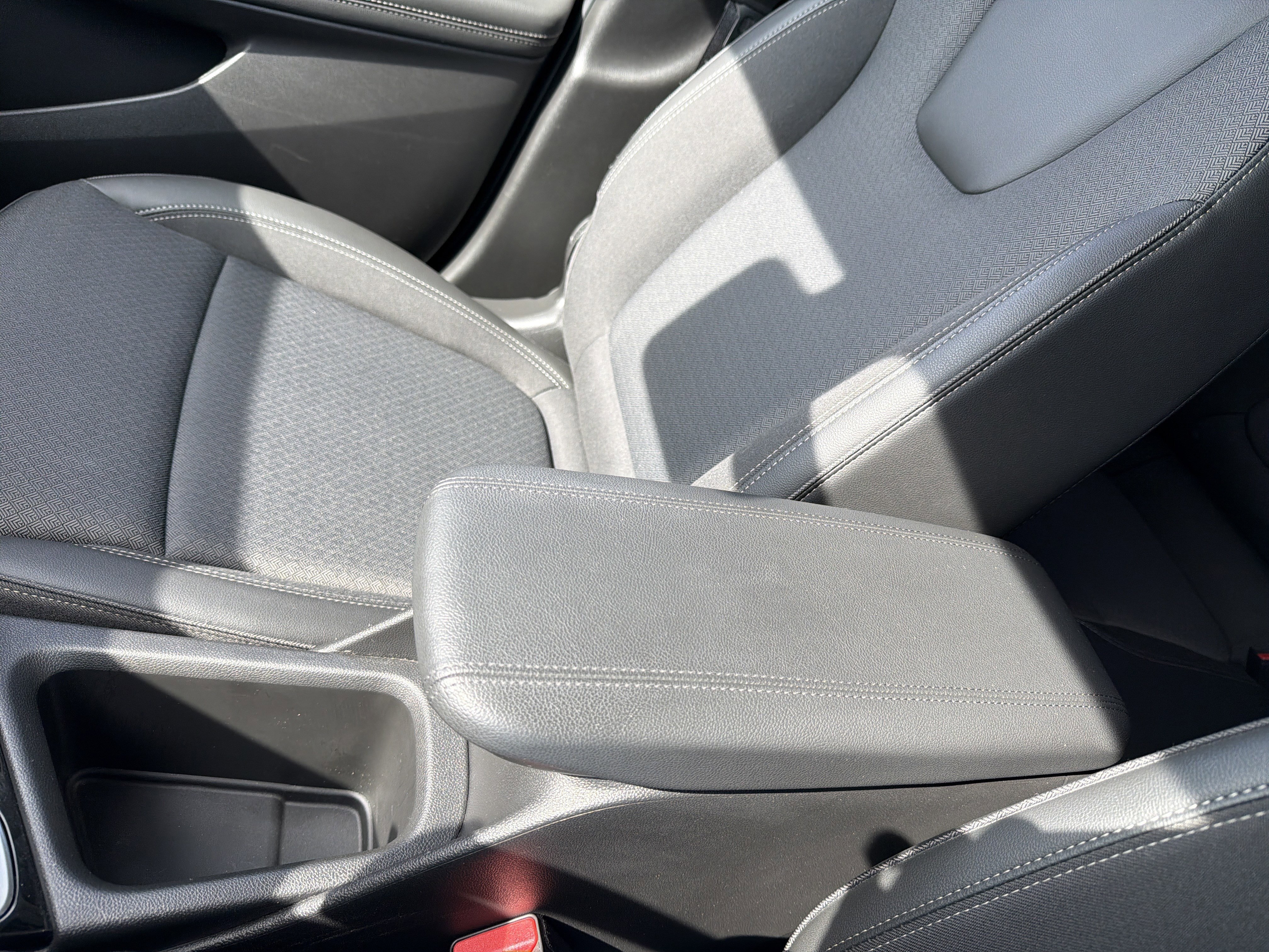 Used 2023 Buick Encore GX Select w/ Safety Package II AWD/4WD image 34