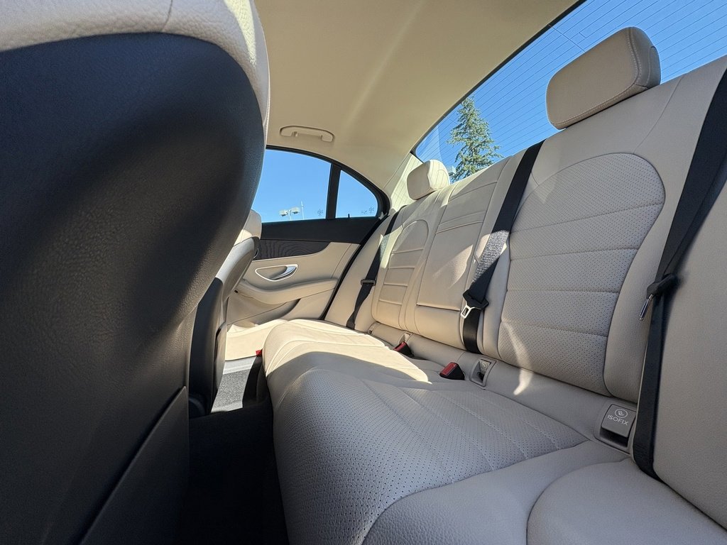 Used 2021 Mercedes-Benz C 300 4MATIC Sedan image 36