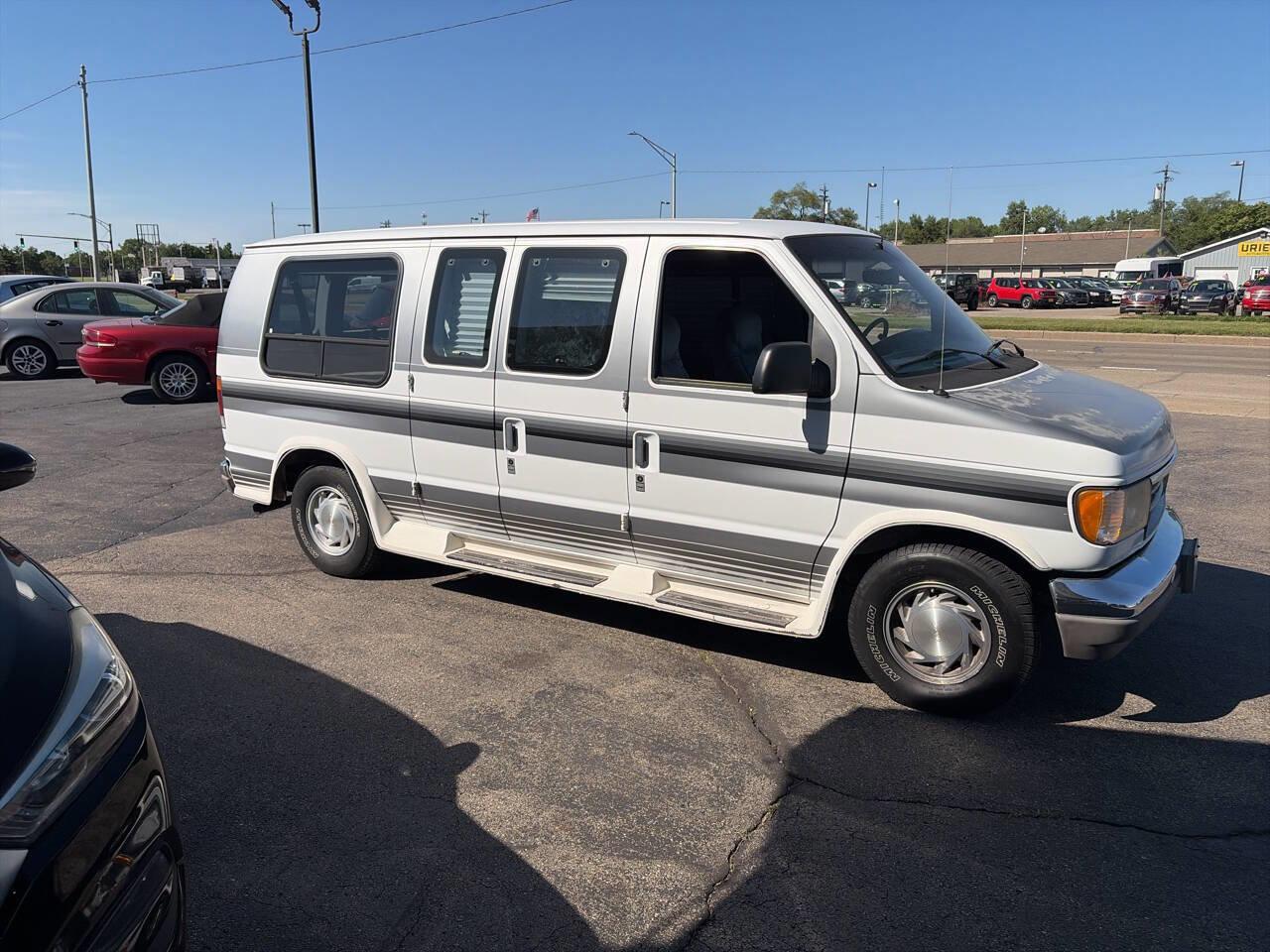 Used 1994 Ford E-150 and Econoline 150 RWD image 10