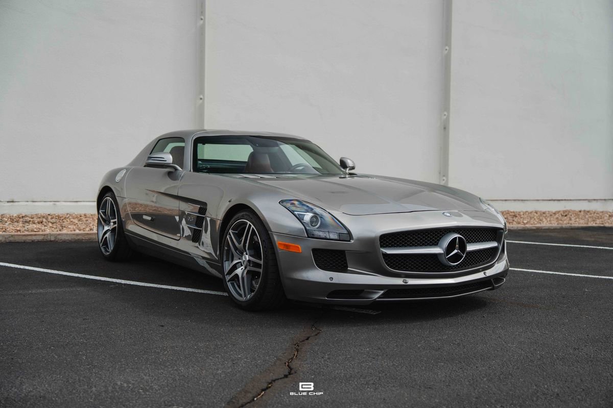 Used 2011 Mercedes-Benz SLS AMG Coupe image 22