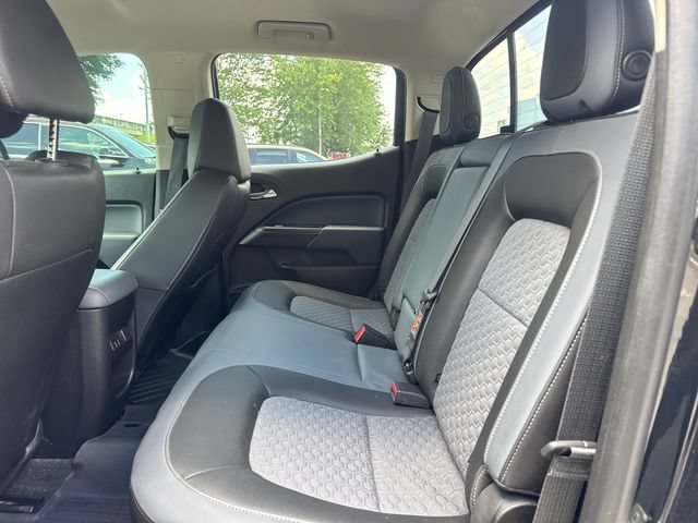 Used 2018 Chevrolet Colorado Z71 w/ Z71 Midnight Edition AWD/4WD image 11