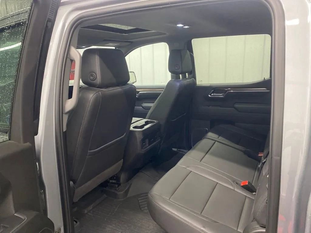 Used 2025 Chevrolet Silverado 1500 LT Trail Boss w/ LT Trail Boss Premium Package image 13