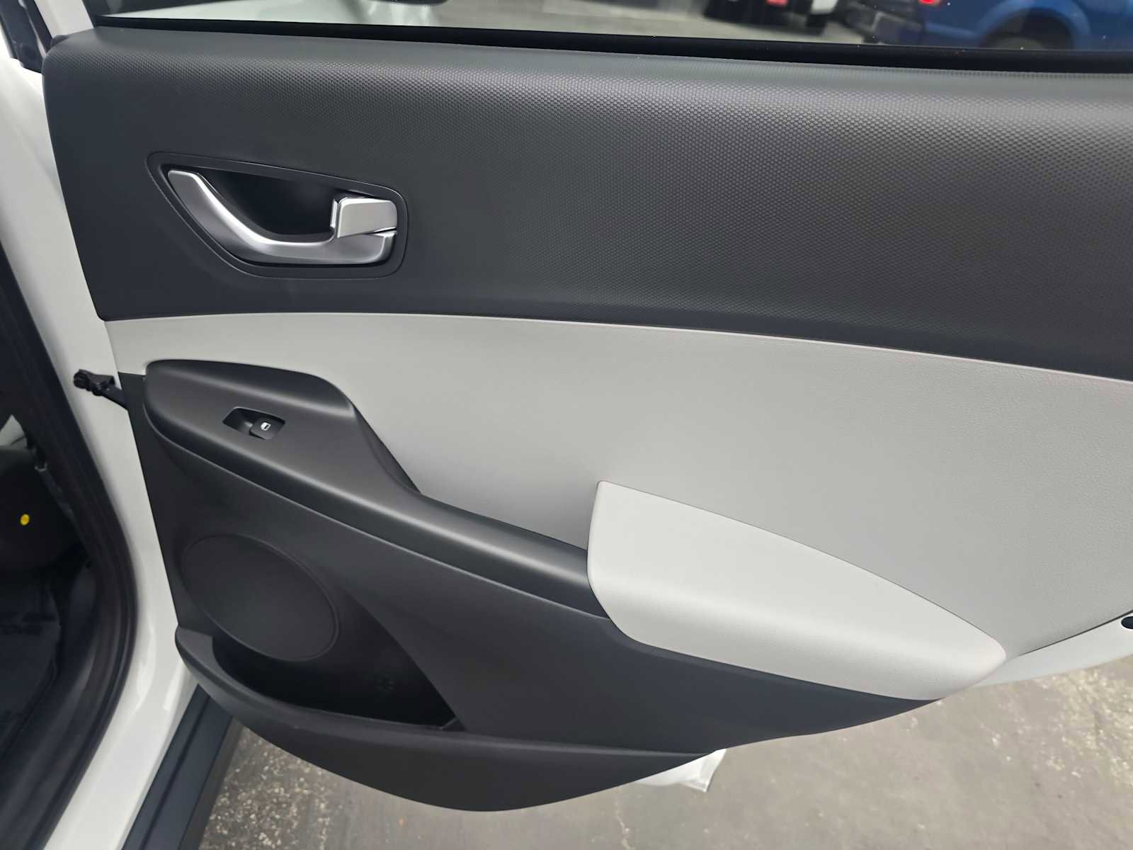 Used 2022 Hyundai Kona SEL w/ Convenience Package image 14