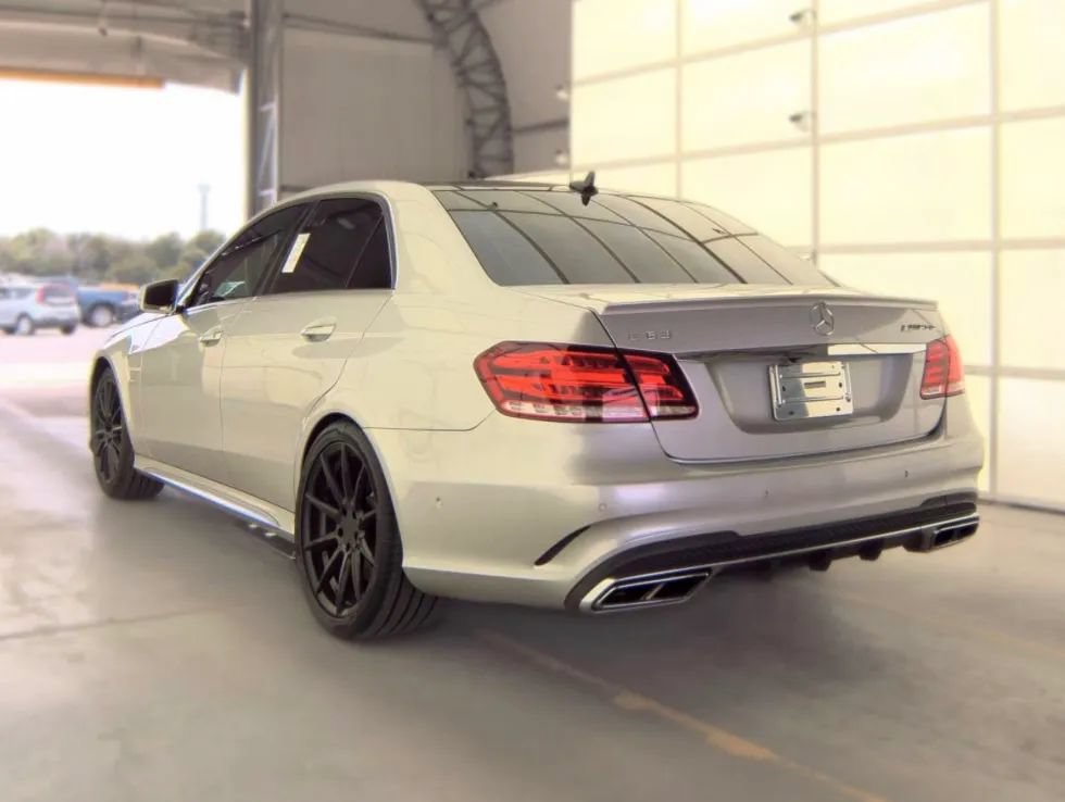 Used 2014 Mercedes-Benz E 63 AMG S-Model image 2