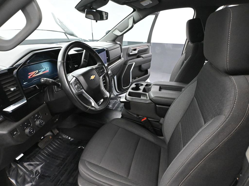 Used 2024 Chevrolet Silverado 2500 LT image 26