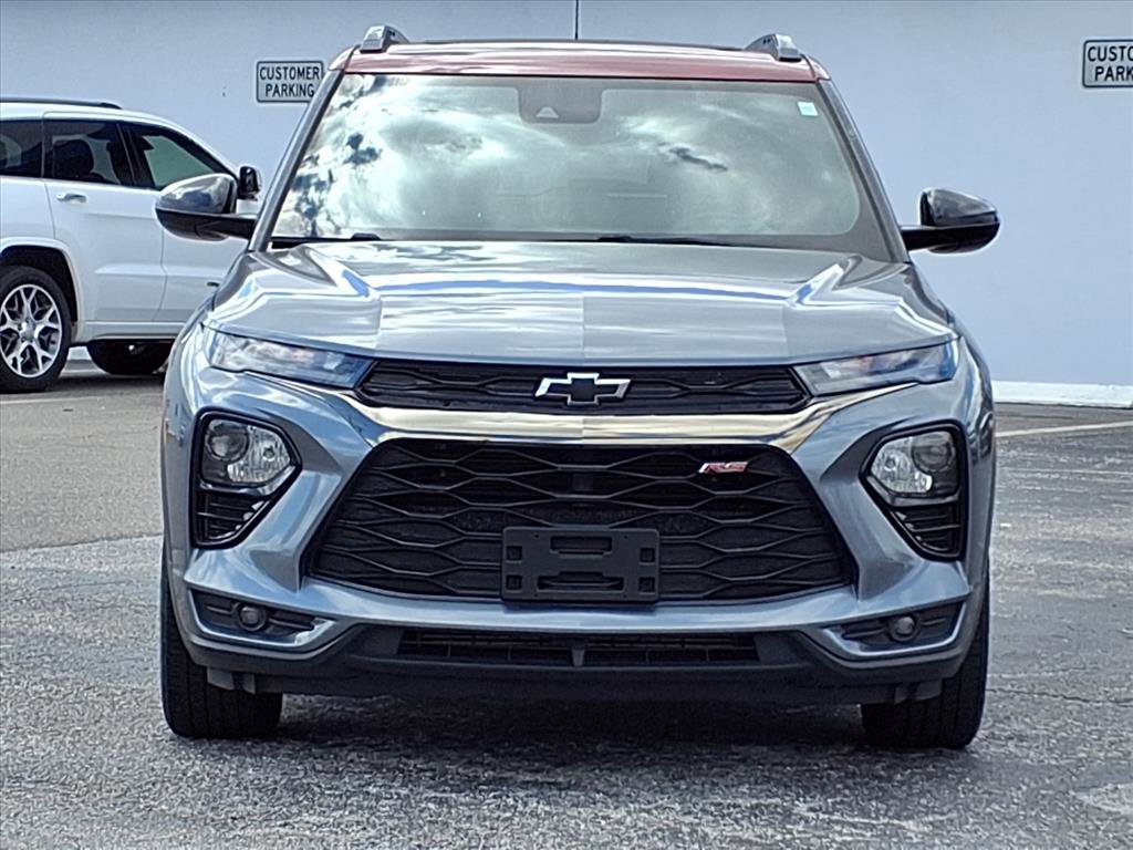 Used 2021 Chevrolet TrailBlazer RS w/ Sun and Liftgate Package image 2