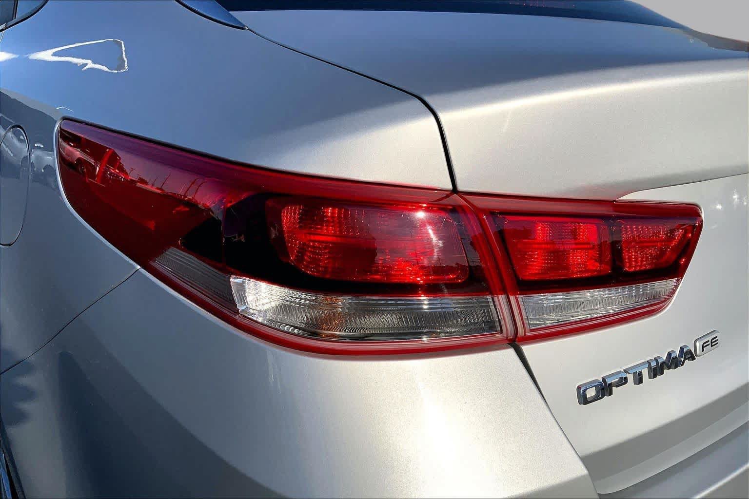 Used 2017 Kia Optima LX FWD image 29