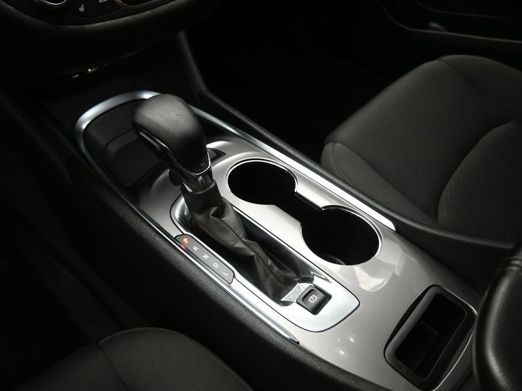 Used 2022 Chevrolet Malibu LT image 17