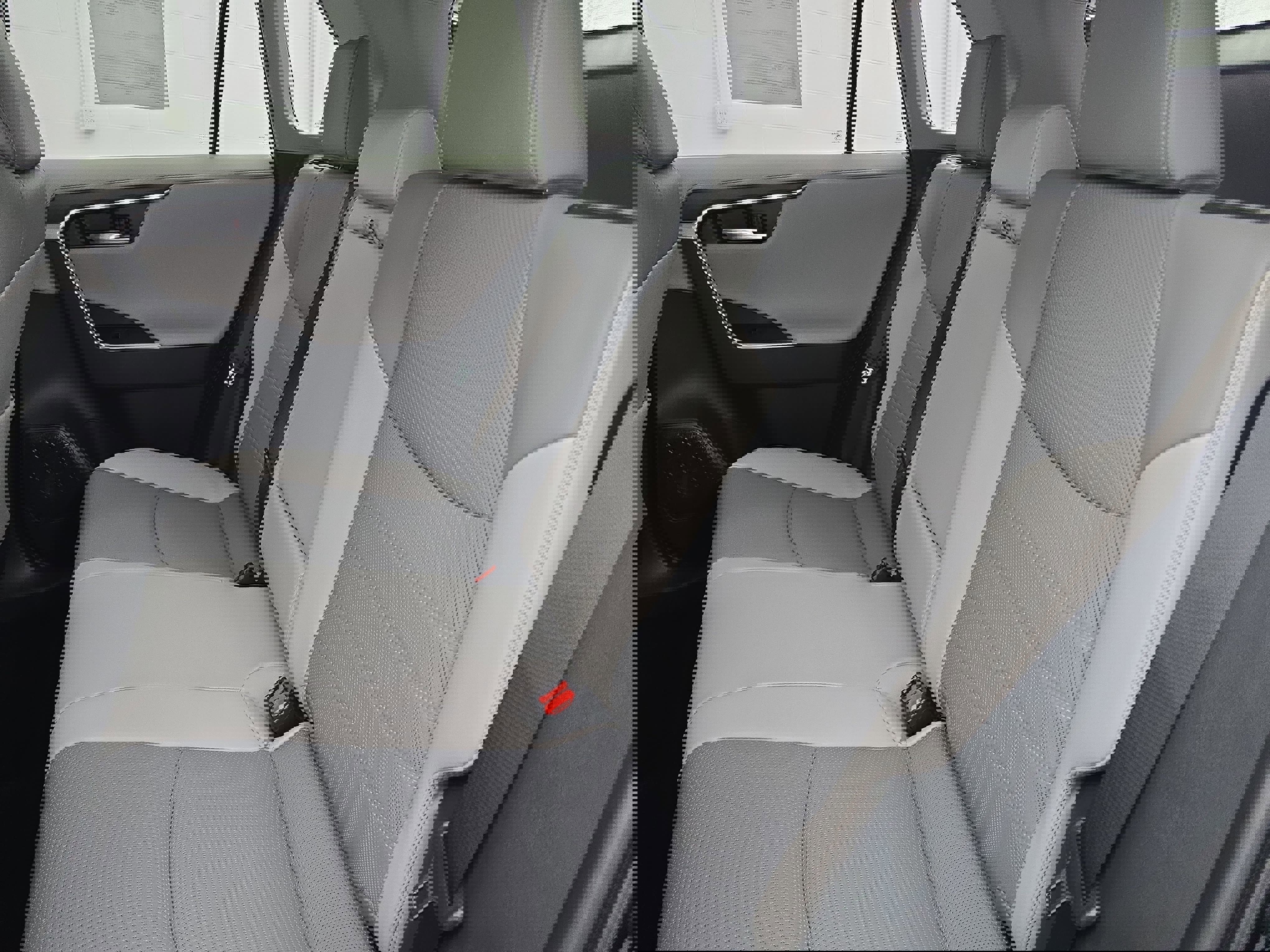 Used 2025 Toyota RAV4 Limited image 14