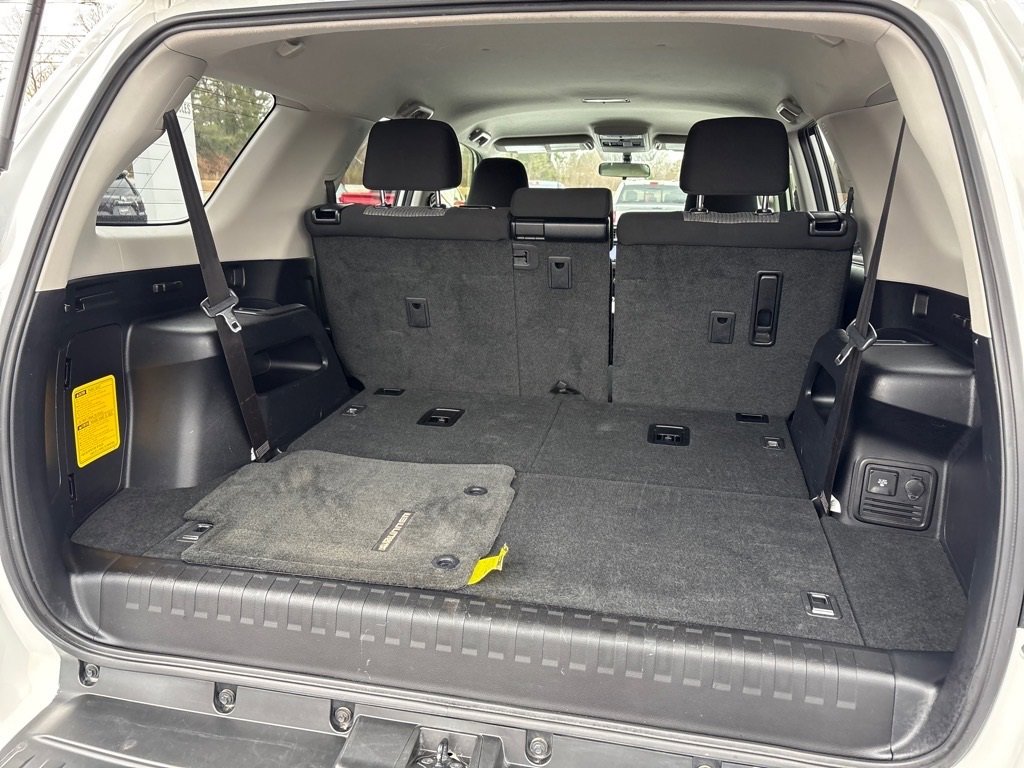 Used 2018 Toyota 4Runner SR5 image 29