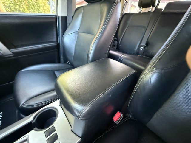 Used 2014 Toyota 4Runner Limited image 18