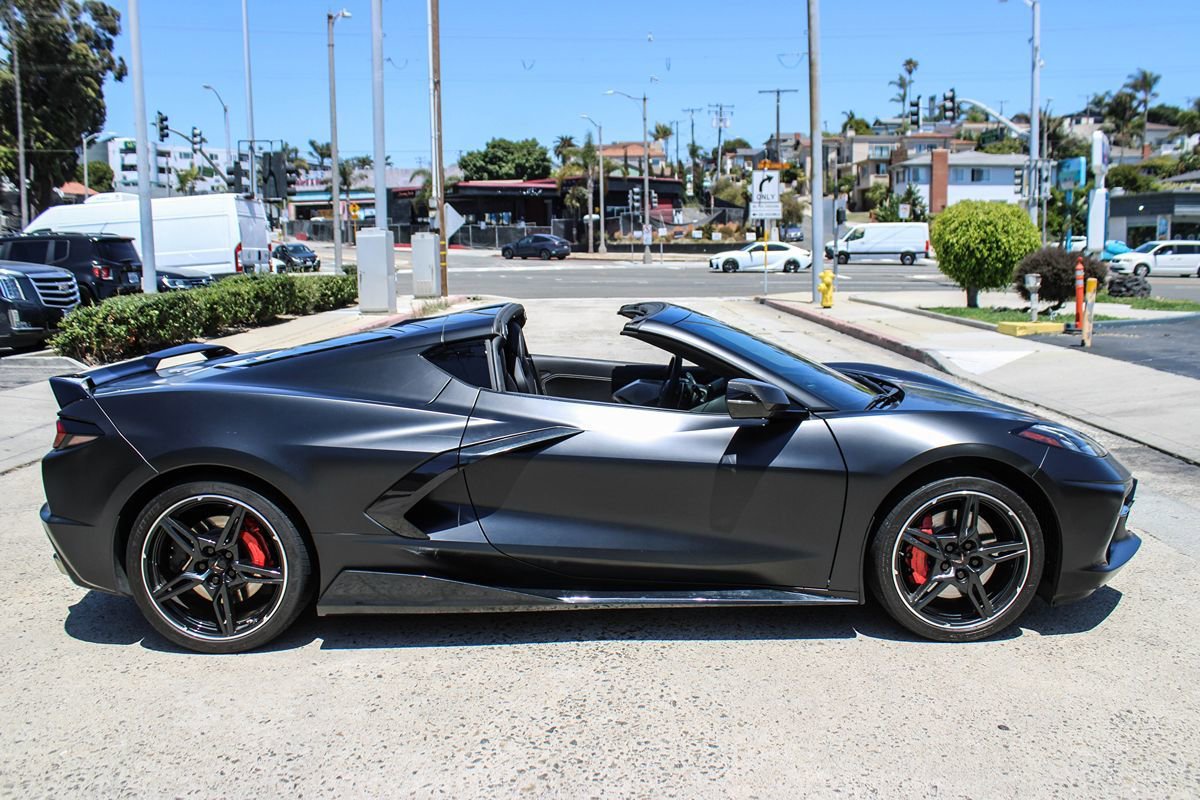 Used 2021 Chevrolet Corvette Stingray Premium Cpe w/ Z51 Performance Package RWD image 8