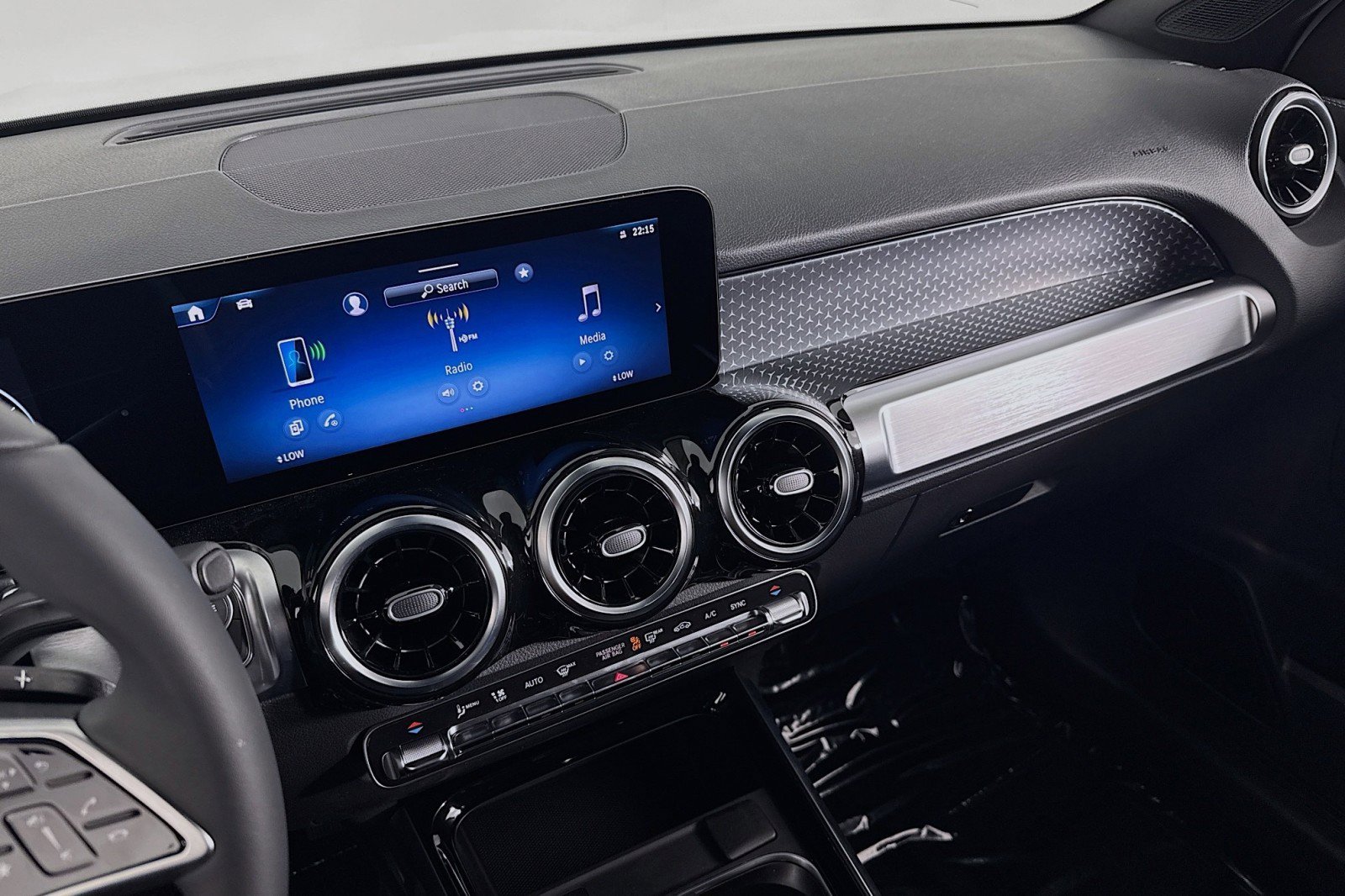 New 2026 Mercedes-Benz GLB 250 image 19