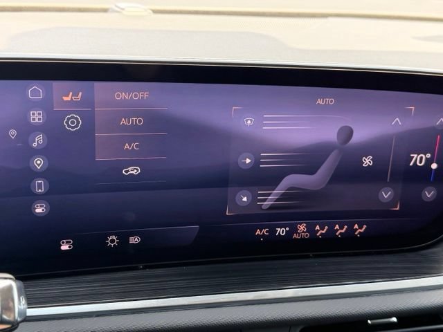 Used 2024 Buick Envision Preferred AWD/4WD image 27