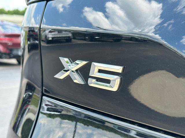 Used 2025 BMW X5 xDrive40i w/ Premium Package AWD/4WD image 9