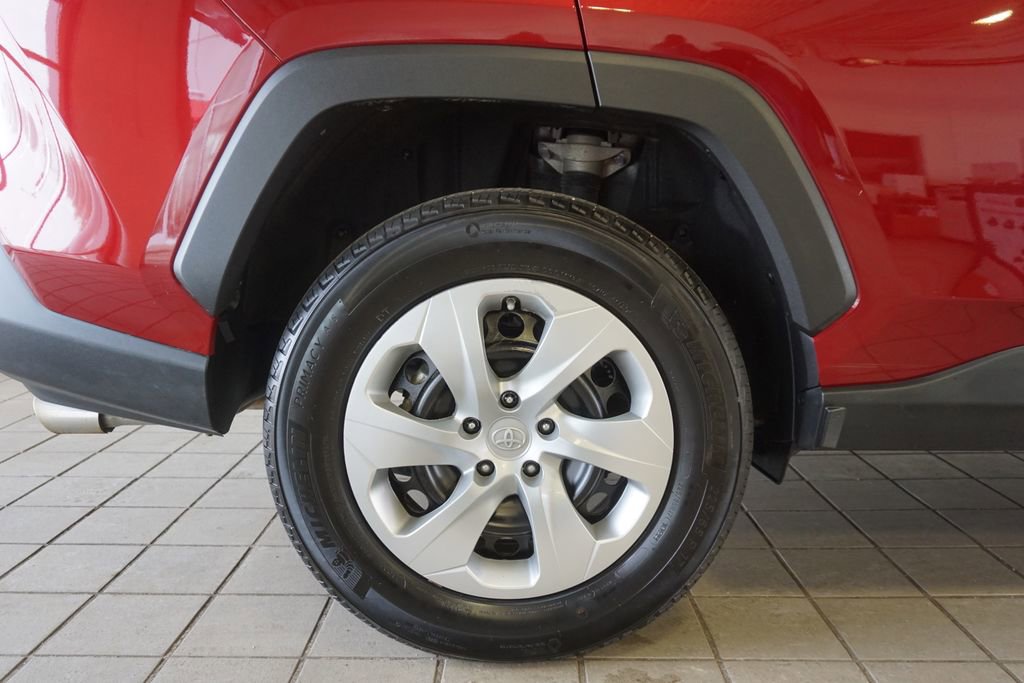 Certified 2023 Toyota RAV4 LE image 30