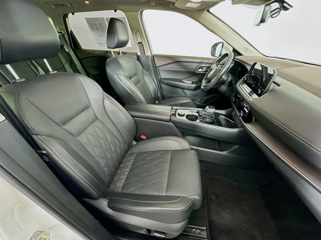 Certified 2023 Nissan Rogue Platinum image 38