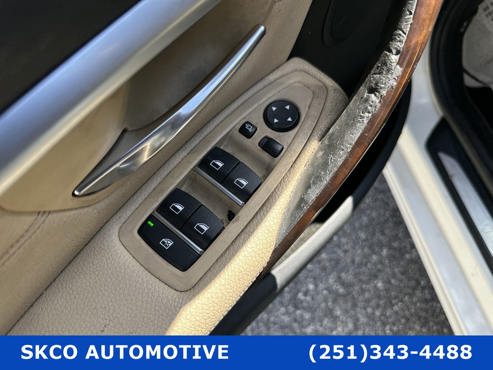 Used 2017 BMW 330i xDrive Sedan w/ Premium Package AWD/4WD image 42
