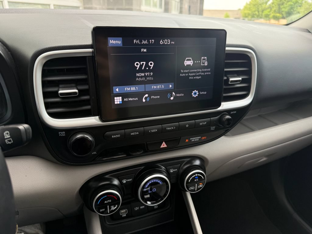 Used 2023 Hyundai Venue SEL w/ Cargo Package FWD image 24