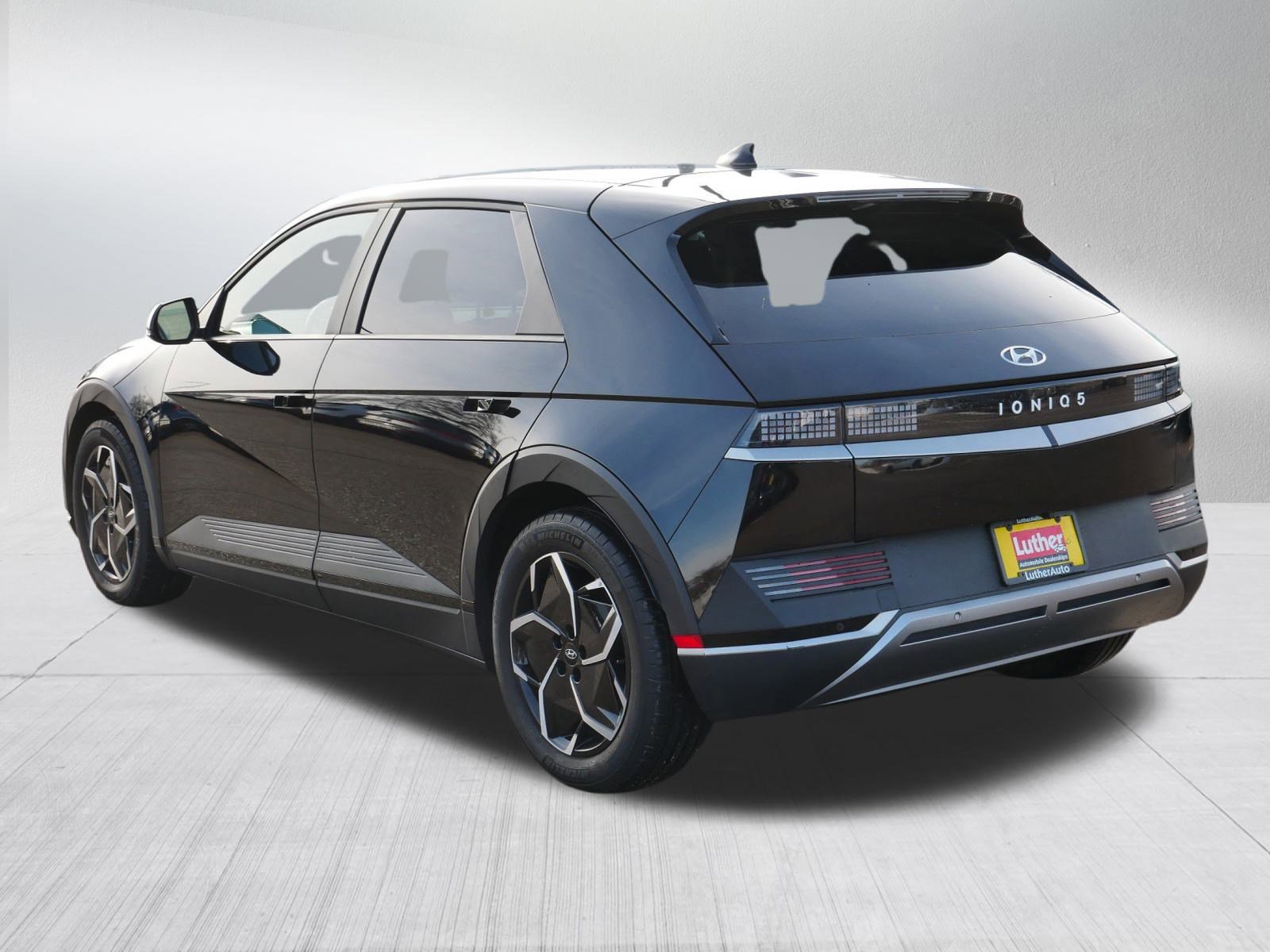 Used 2023 Hyundai Ioniq 5 SE image 5