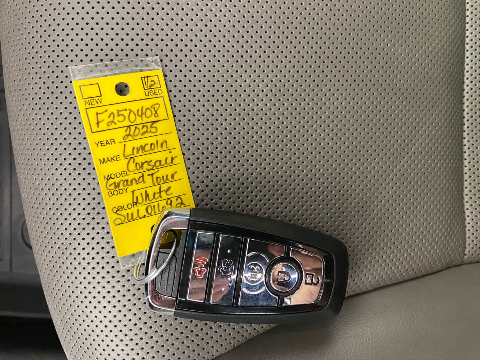Used 2025 Lincoln Corsair Grand Touring AWD/4WD image 48
