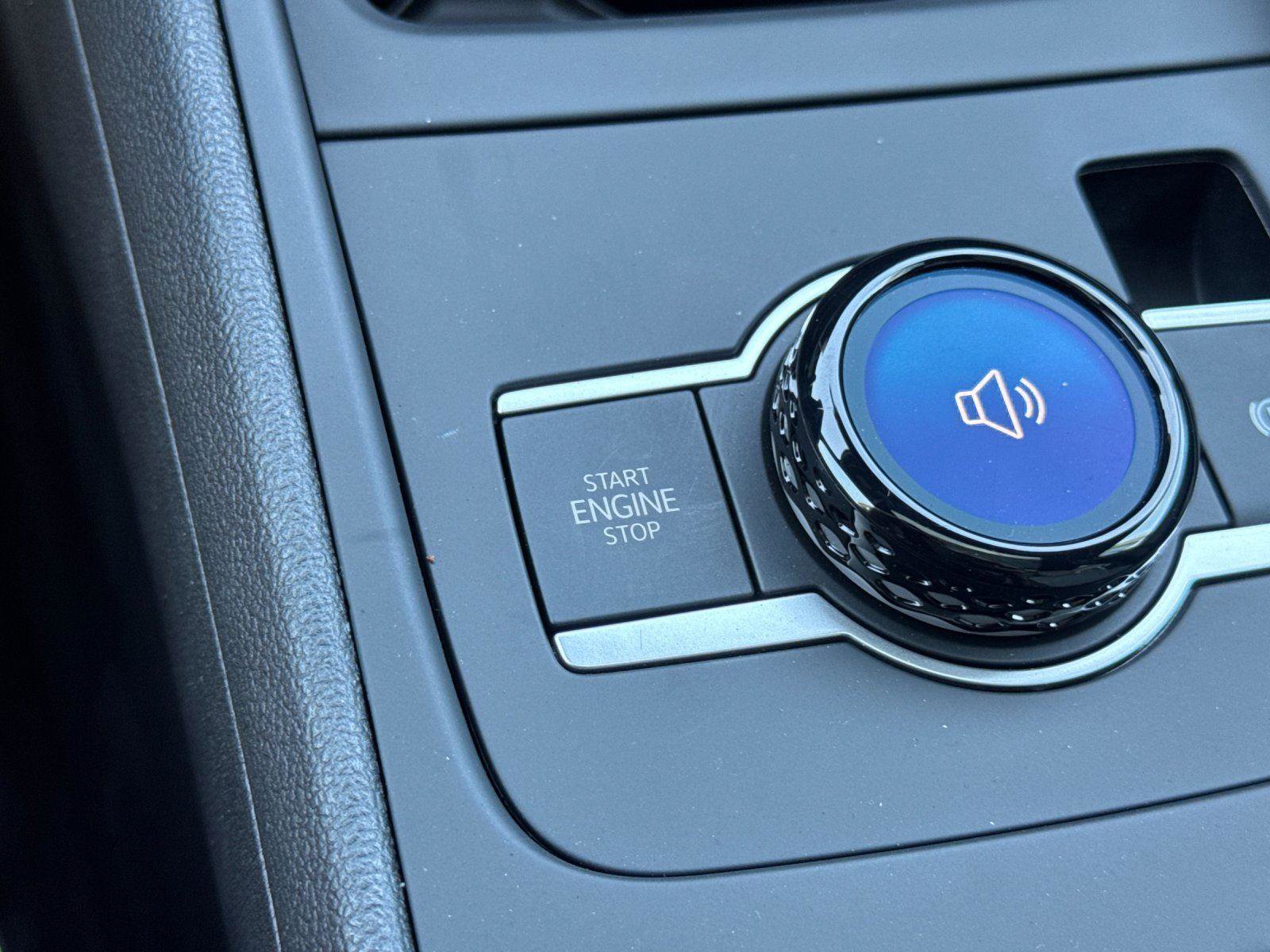 New 2026 Volkswagen Tiguan SE R-Line image 21