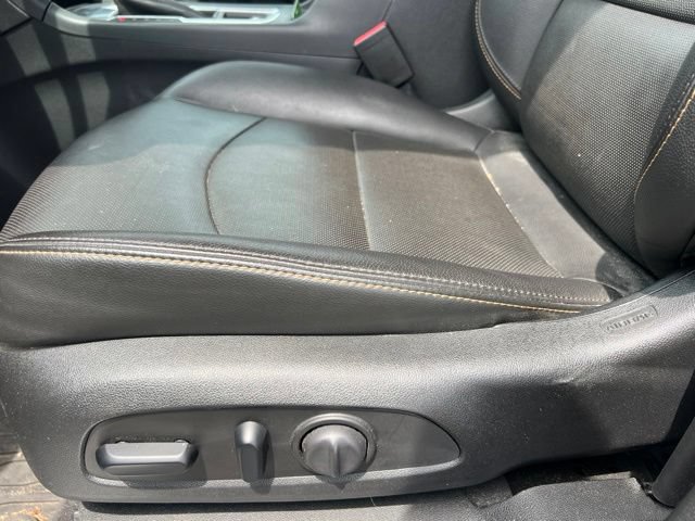 Used 2020 Chevrolet Equinox Premier FWD image 23