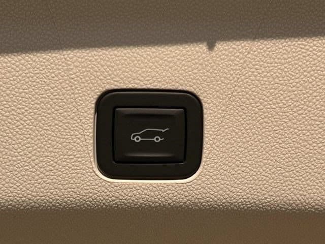 New 2026 Cadillac Escalade ESV Platinum Luxury AWD/4WD image 26