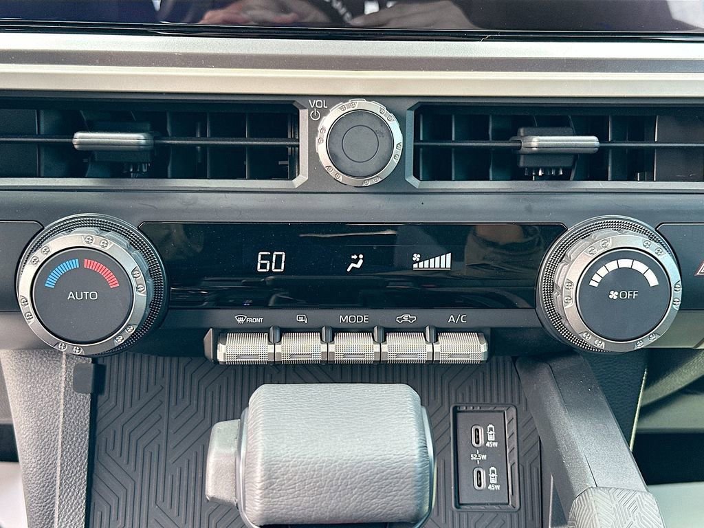 Used 2025 Toyota Tacoma TRD Off-Road image 16