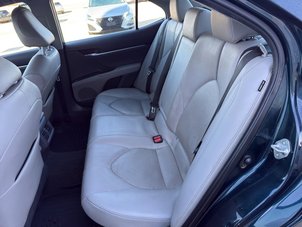 Used 2021 Toyota Camry XLE FWD image 13