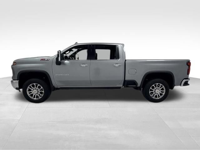 Certified 2026 Chevrolet Silverado 2500 LTZ w/ LTZ Premium Package AWD/4WD image 3