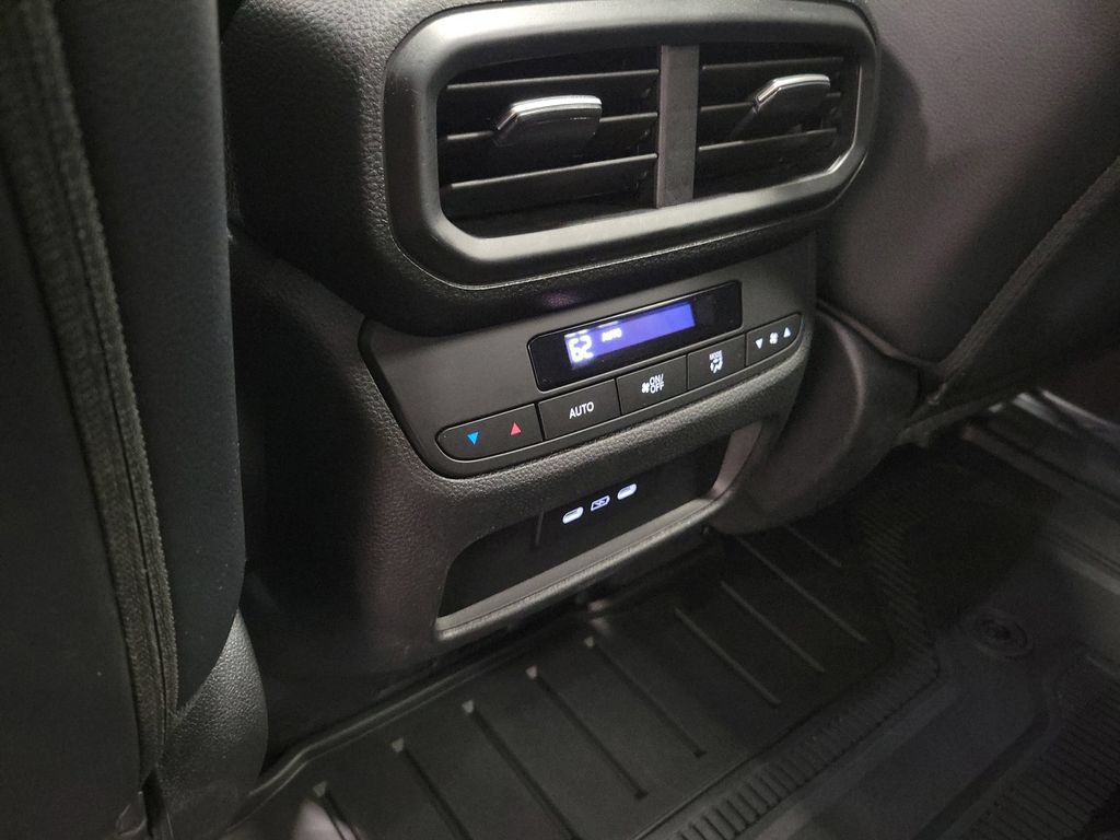 Used 2025 Honda Pilot Touring image 33