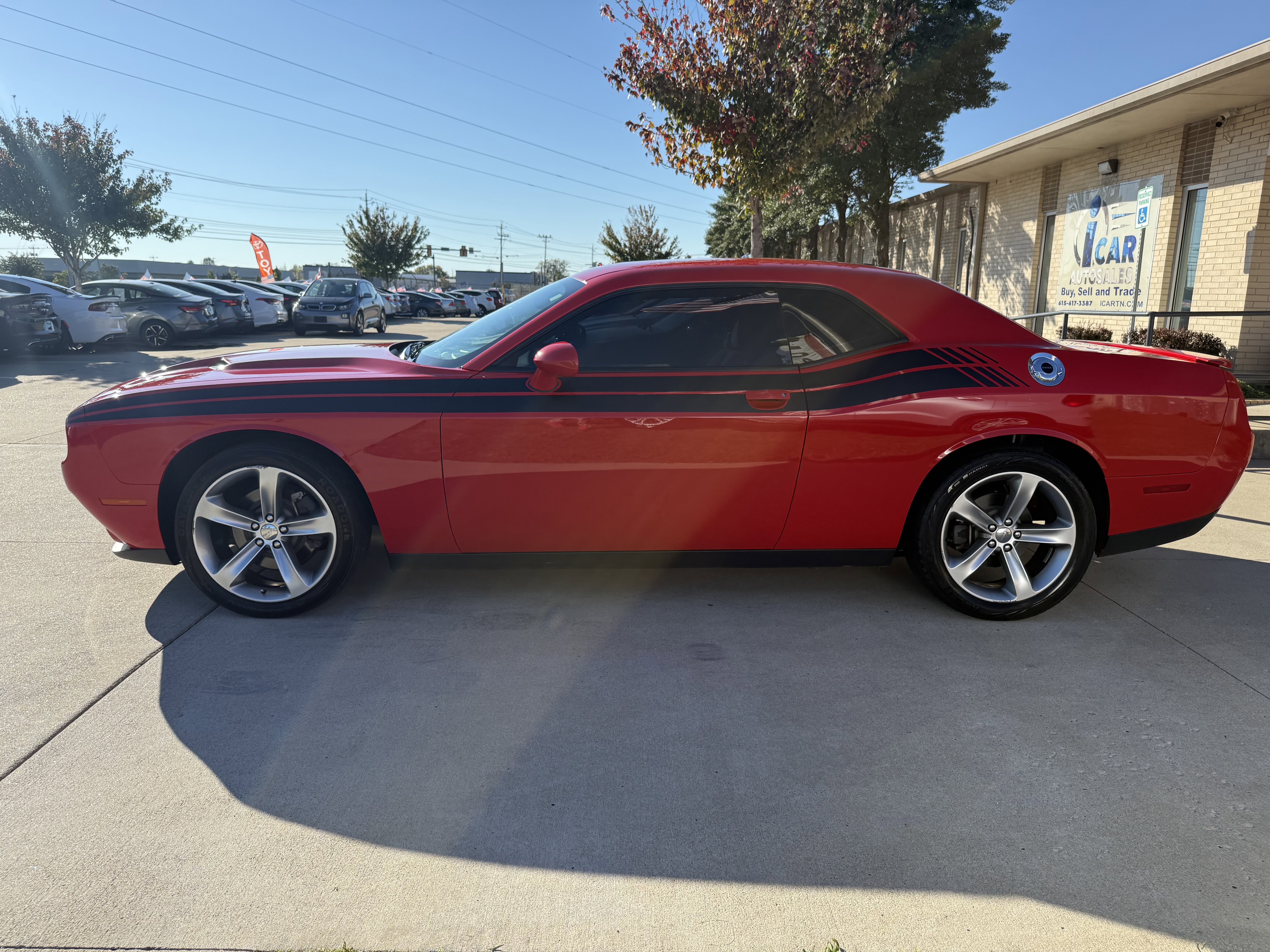 Used 2016 Dodge Challenger SXT w/ Super Sport Group (SS/T) image 4