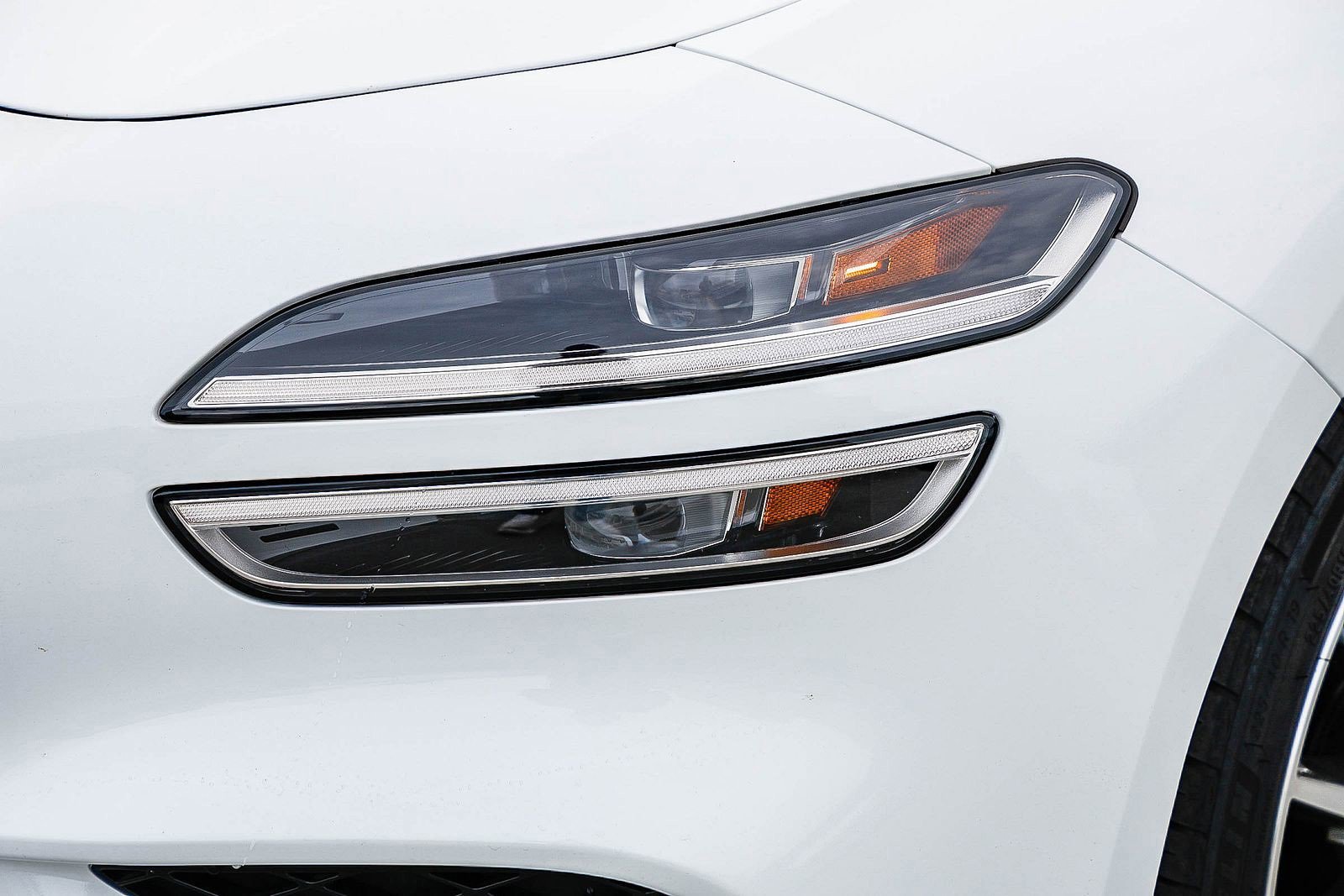 Used 2025 Genesis G70 2.5T image 7