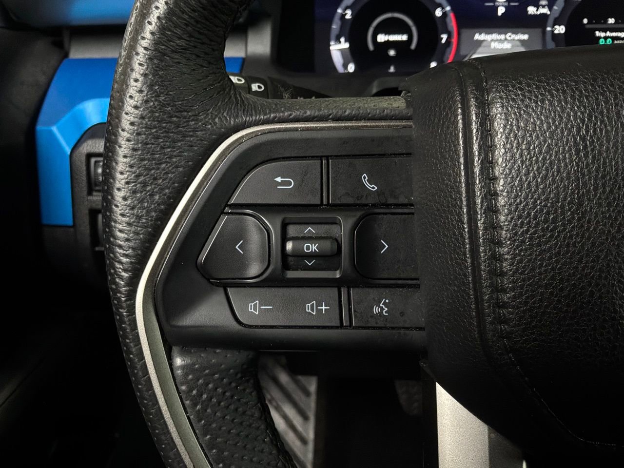 Used 2025 Toyota Tacoma TRD Off-Road AWD/4WD image 32