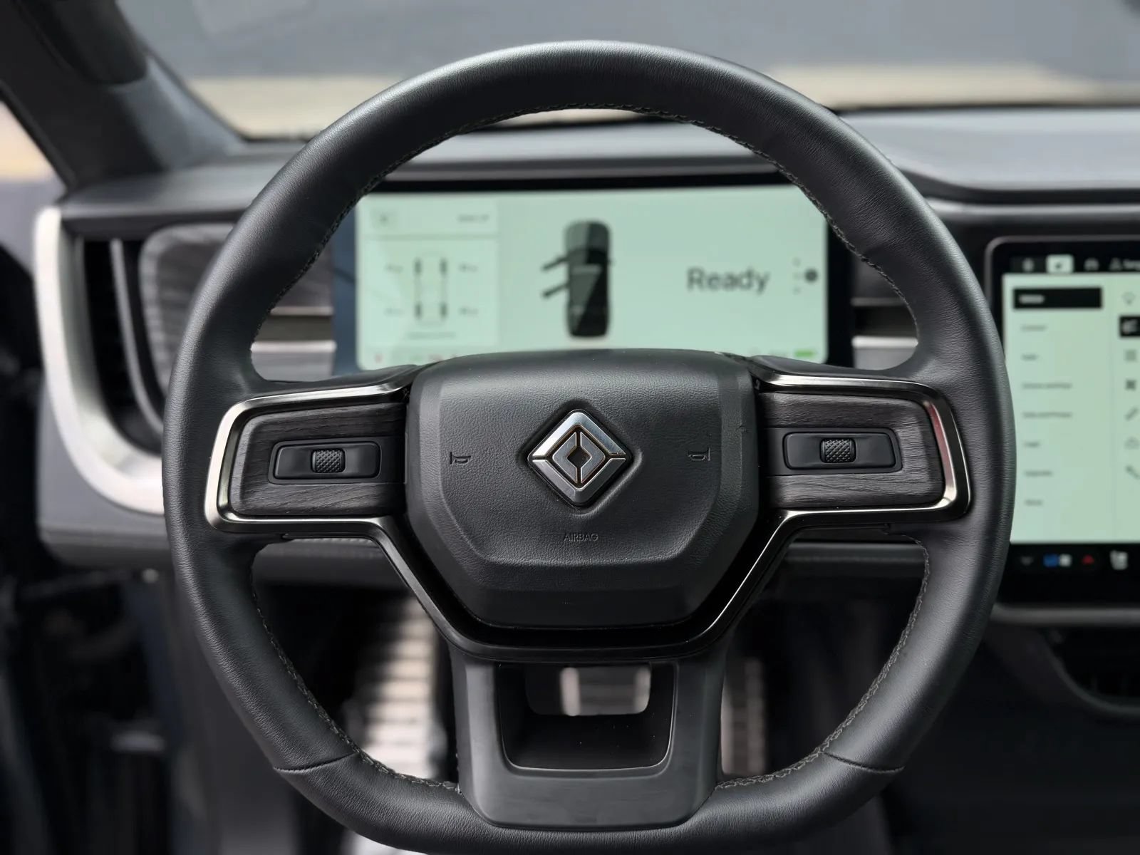Used 2022 Rivian R1S Launch Edition Quad AWD/4WD image 24