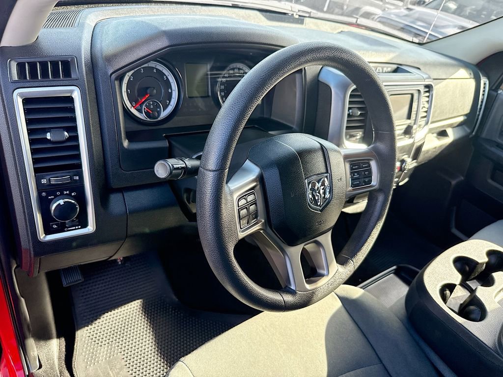 Used 2022 RAM 1500 Classic SLT RWD image 10