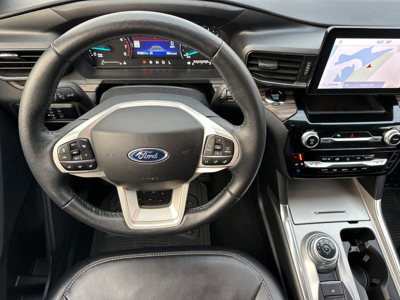 Used 2024 Ford Explorer Limited image 13