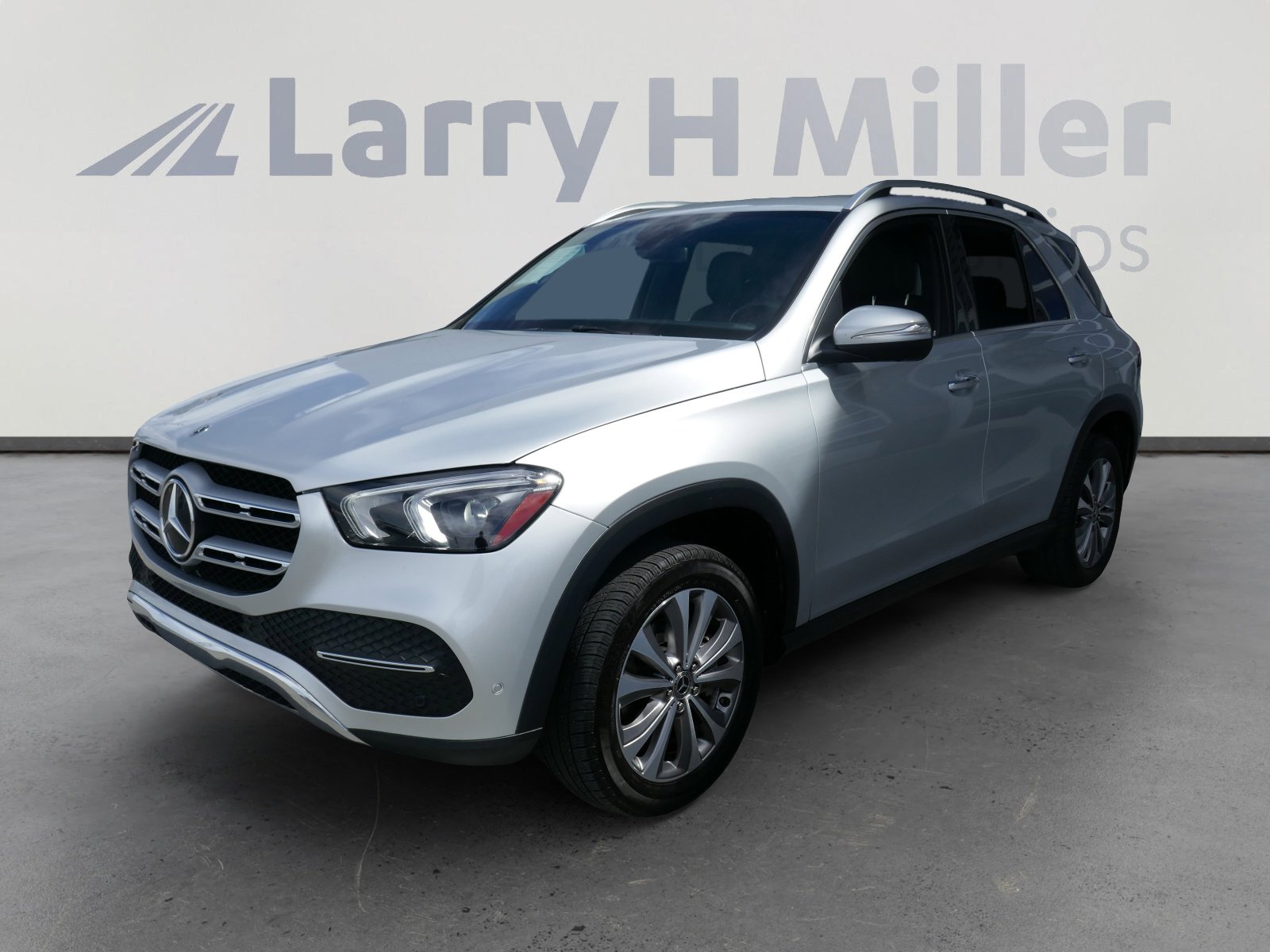 Used 2021 Mercedes-Benz GLE 350 4MATIC image 5