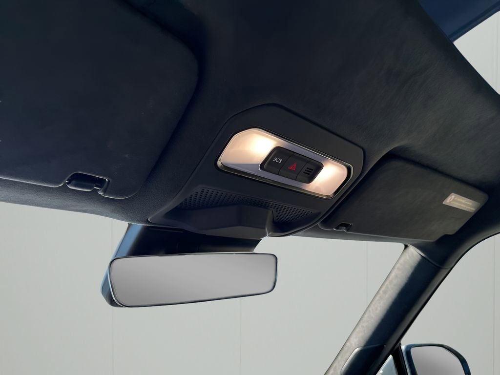 Used 2024 Rivian R1S Adventure image 37