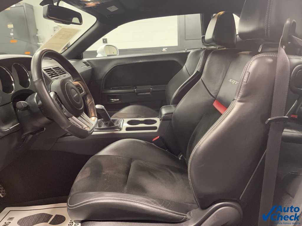 Used 2014 Dodge Challenger SRT8 image 14