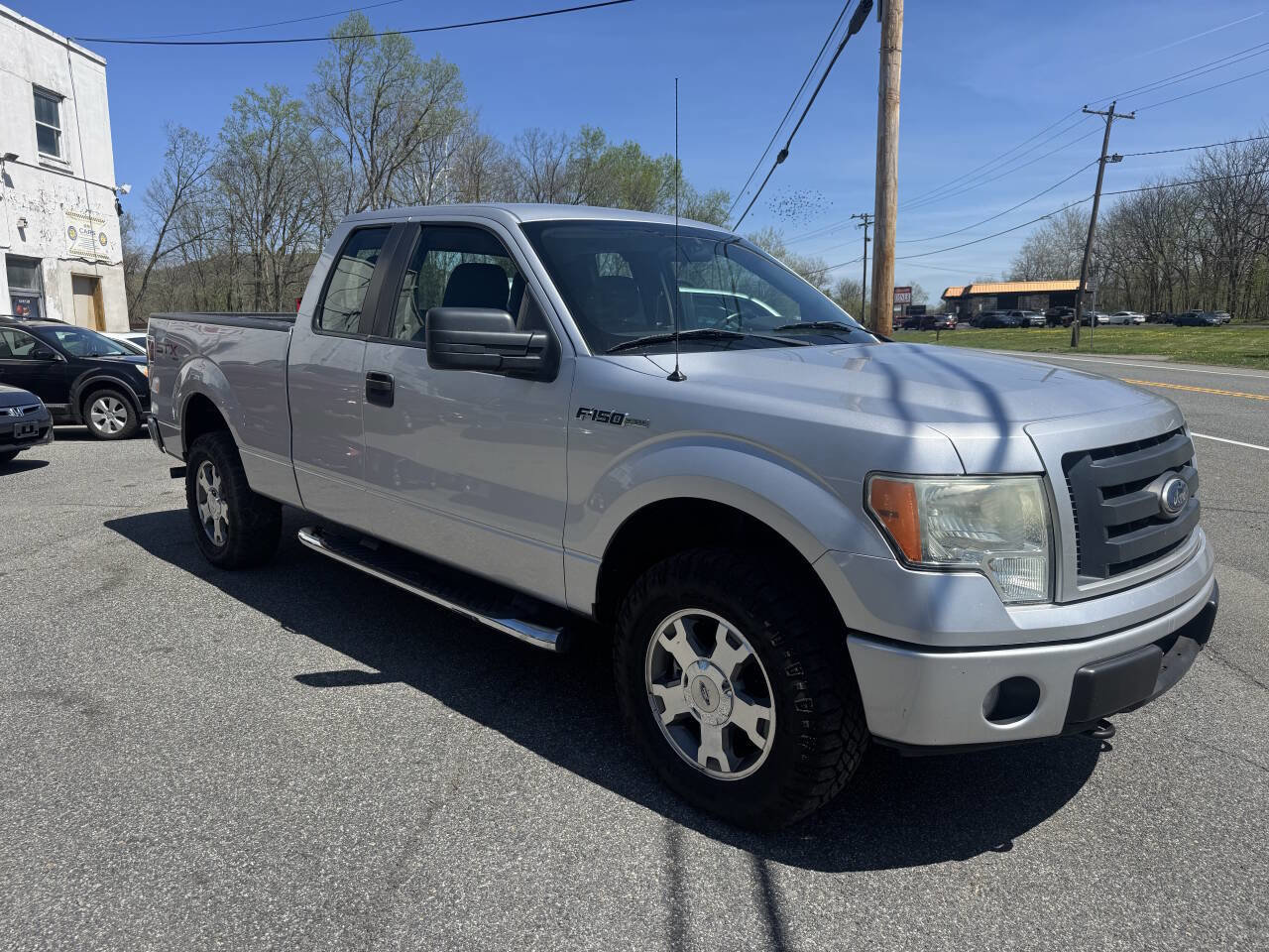Used 2010 Ford F150 STX AWD/4WD image 5