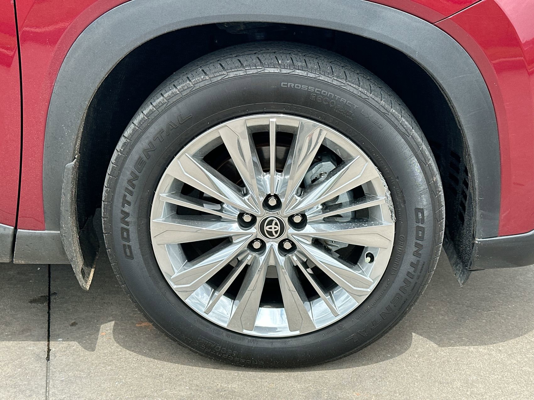 Used 2024 Toyota Grand Highlander AWD image 10