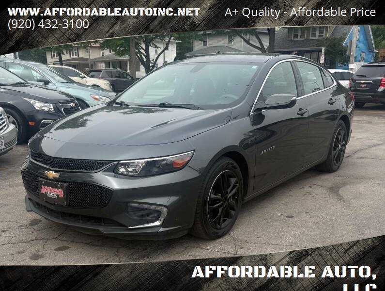 Used 2017 Chevrolet Malibu LT FWD image 1