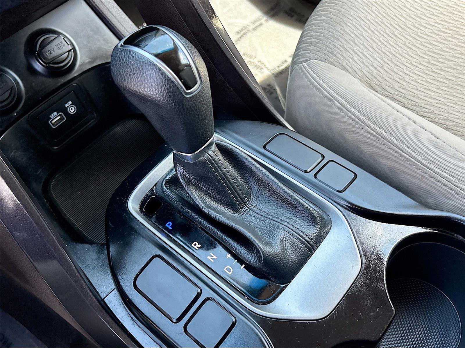 Used 2017 Hyundai Santa Fe Sport FWD image 16